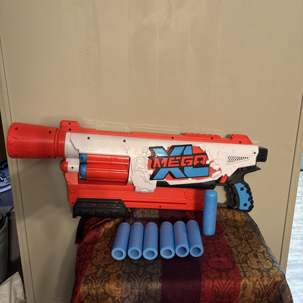 Nerf MEGA XL BOOMDOZER  6 Round Revolver Cylinder Blaster TESTED-13 Rounds Inc